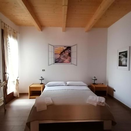 The Mainstreet Villa Agerola Room photo